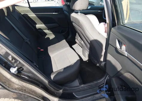 2019 Hyundai Elantra Value Edition z USA, uszkodzony, nr VIN 5NPD84LF3KH494930